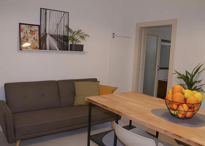 Daire Zanardelli Bright Flat *